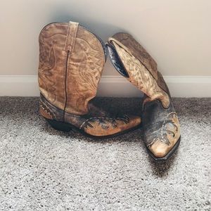 Laredo Western Boots - Mid Calf